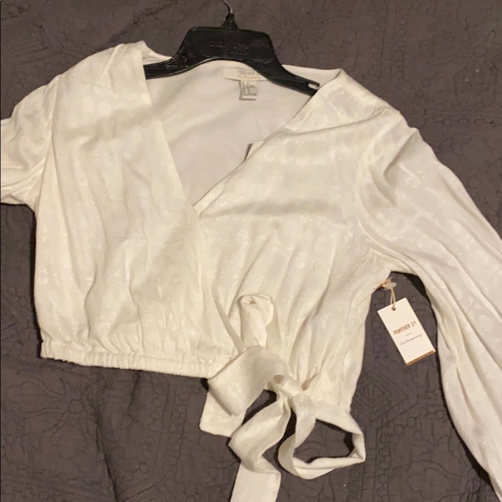 White V Blouse with oversized Sleeves &Tie Front